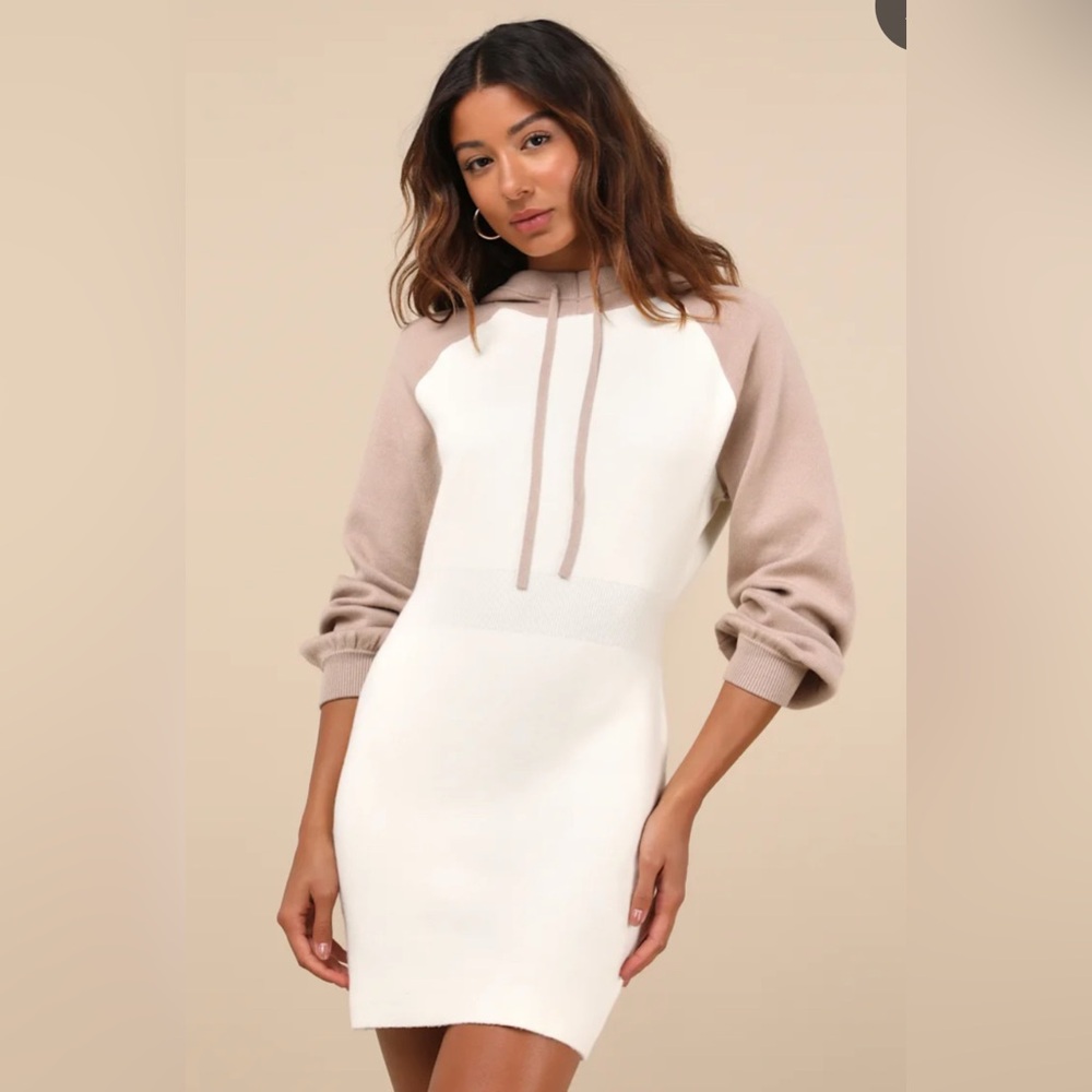 🆕 Lulu's Cream and Tan Long Sleeve Dress